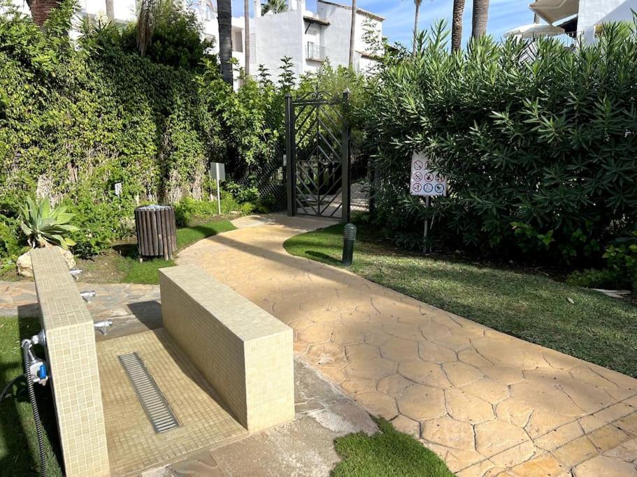 Costalita Beach Apartamento En เอสเตโปนา ภายนอก รูปภาพ