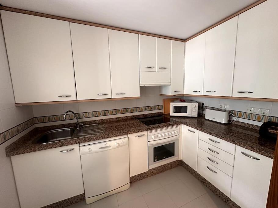Costalita Beach Apartamento En เอสเตโปนา ภายนอก รูปภาพ